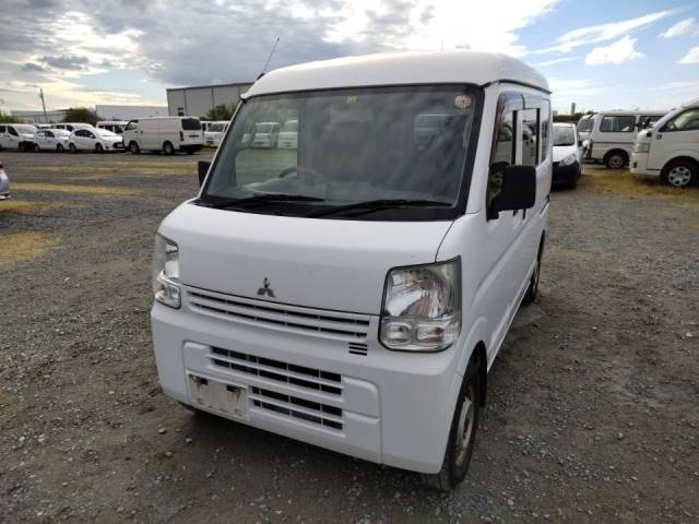 4577 MITSUBISHI MINICAB VAN DS17V 2017 г. (LUM Fukuoka Nyusatsu)